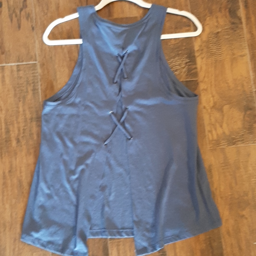VS Tank - Picture 2 of 3